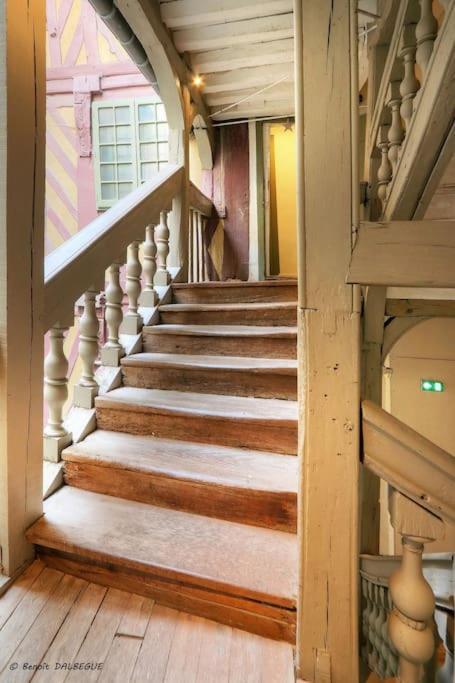 Ferienwohnung Le Saint Georges, Centre Historique Proche Gare Rennes Exterior foto